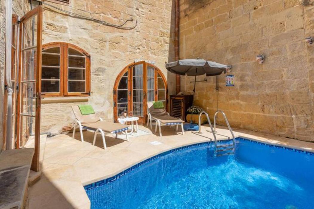 Ta' Frenc Farmhouse Villa Gharb  Bagian luar foto