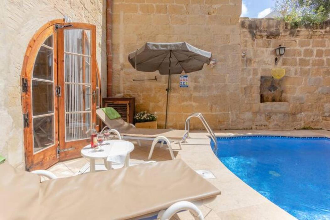 Ta' Frenc Farmhouse Villa Gharb  Bagian luar foto