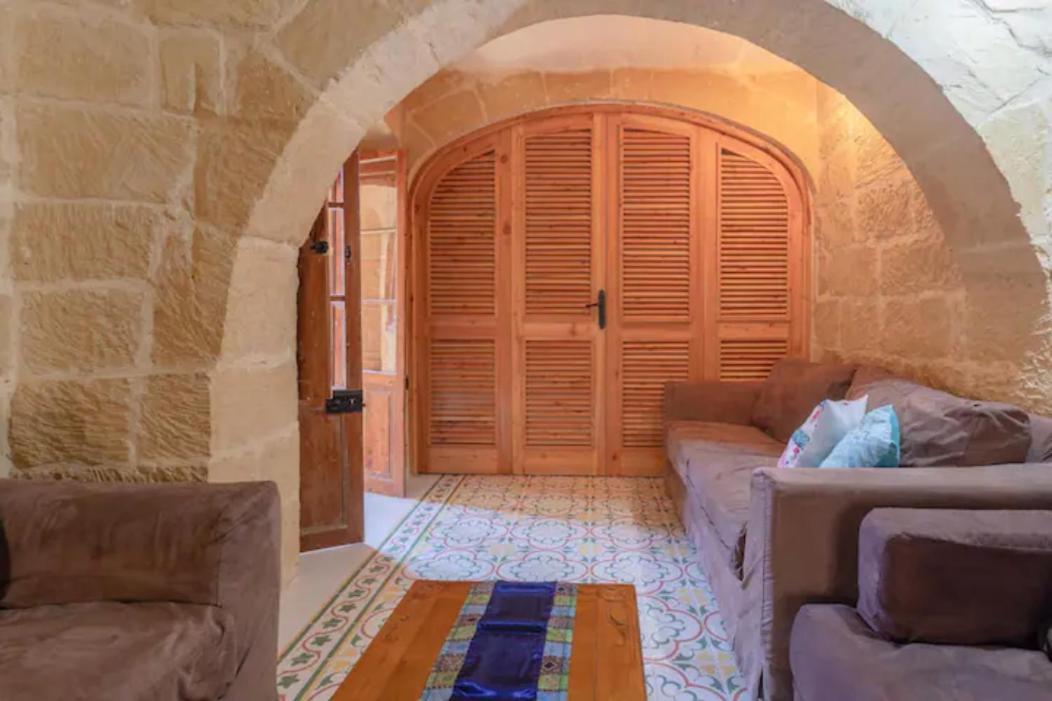 Ta' Frenc Farmhouse Villa Gharb  Bagian luar foto