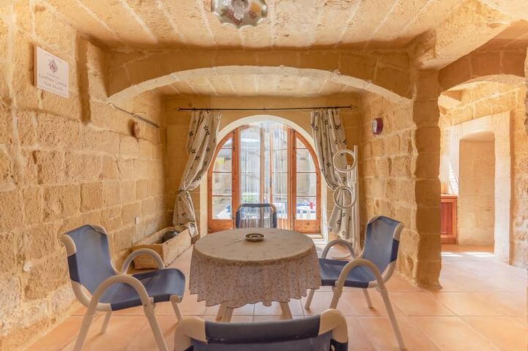 Ta' Frenc Farmhouse Villa Gharb  Bagian luar foto