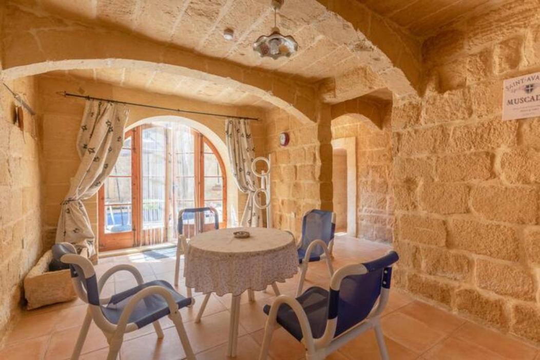 Ta' Frenc Farmhouse Villa Gharb  Bagian luar foto