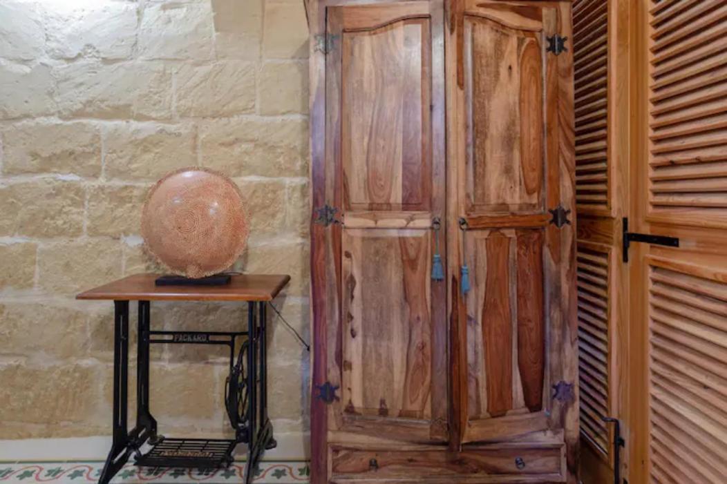 Ta' Frenc Farmhouse Villa Gharb  Bagian luar foto